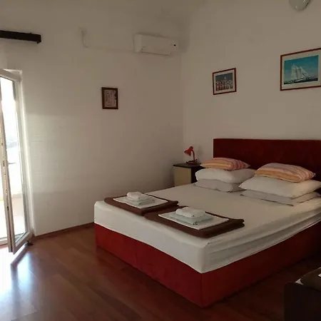 Apartament 6
