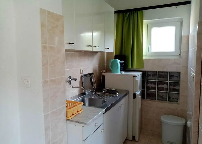 6 Apartament