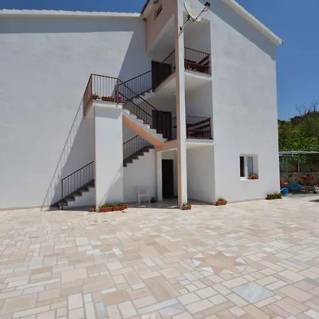 6 Vinišće
