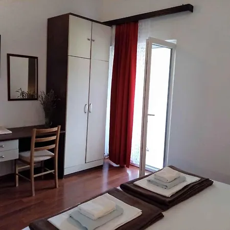 Apartment 6 Vinisce
